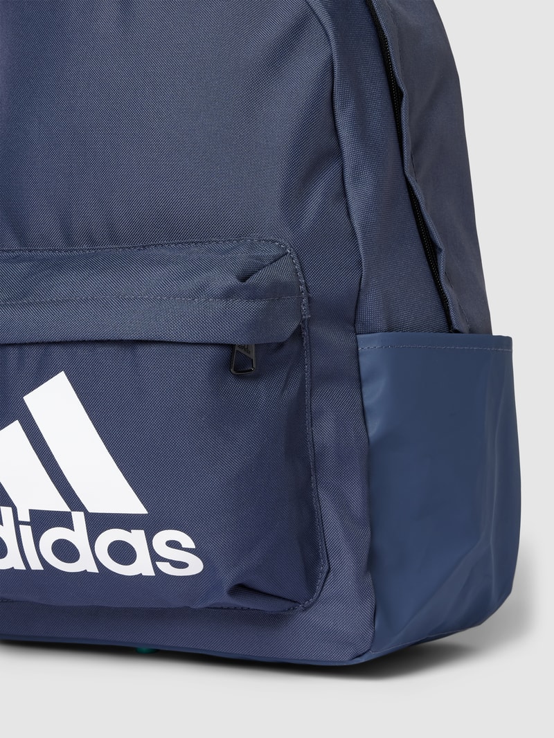 Rucksack mit Label-Print in marineblau