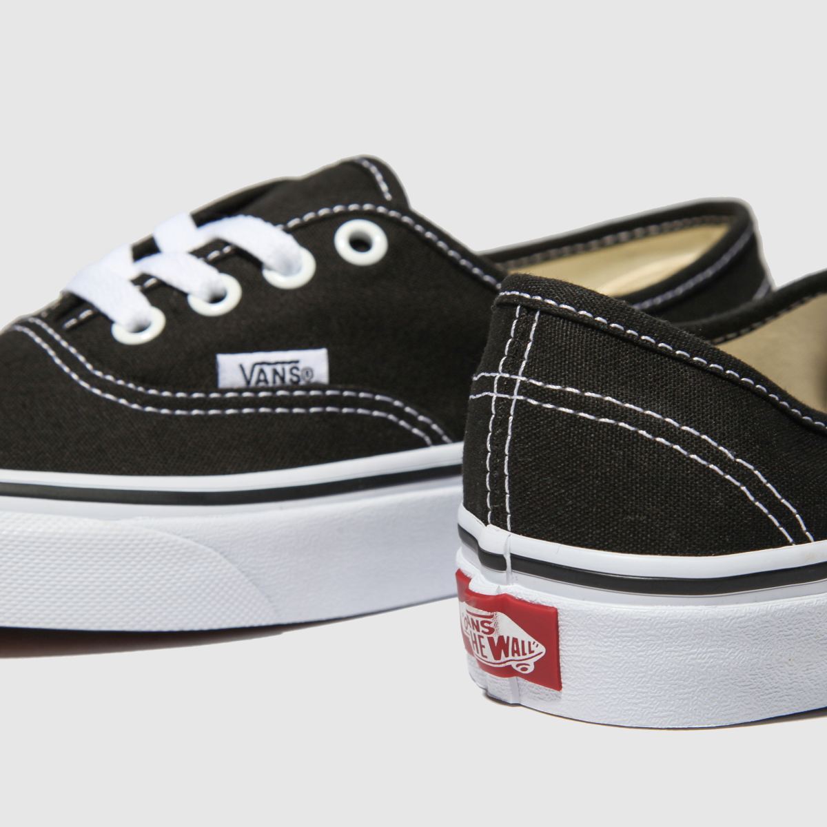 Vans Authentic II – Svarta och vita träningsskor