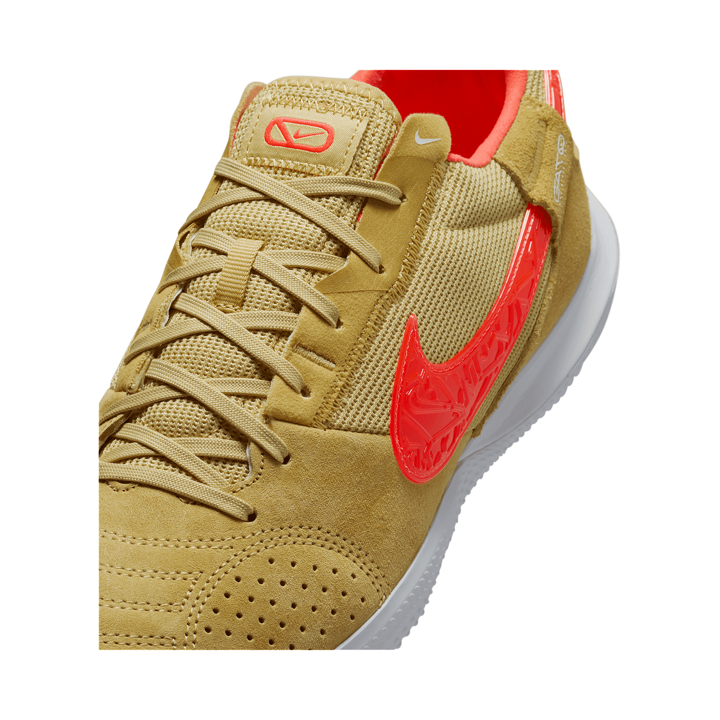 Nike Streetgato IN Gold F200