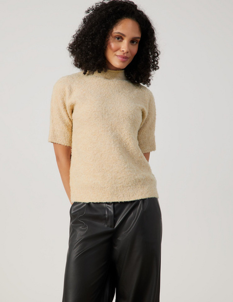 Flauschiger Kurzarmpullover