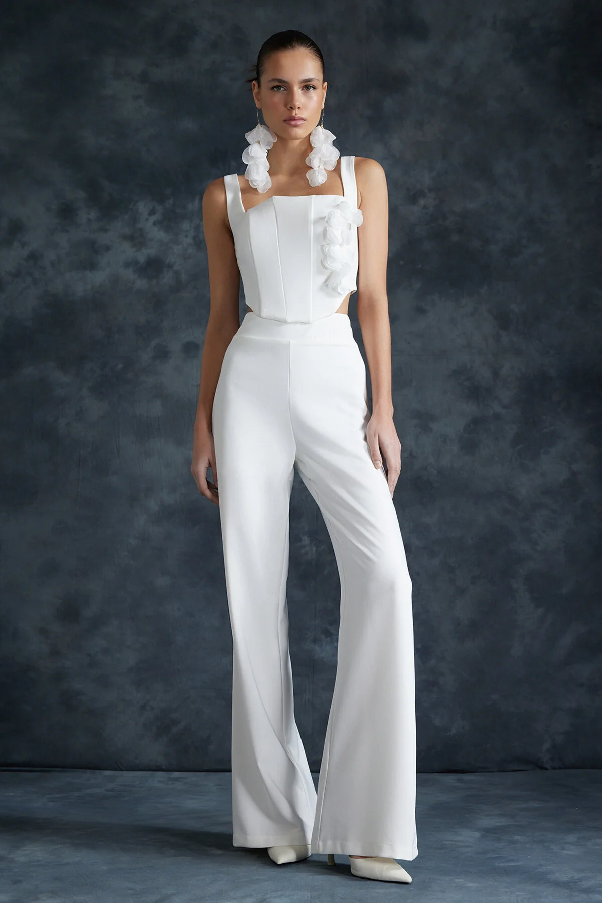 Trendyol Collection  Braut-Webhose in Ecru TPRSS23PL00023