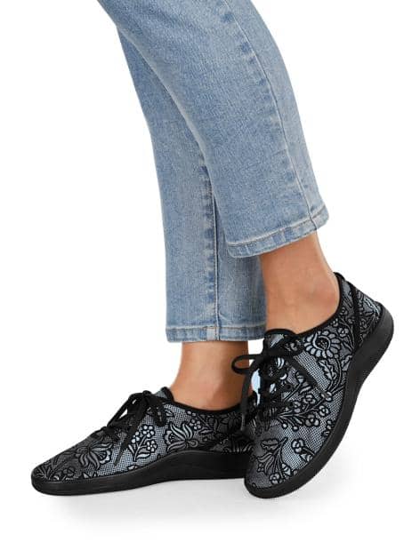 Schnürschuh