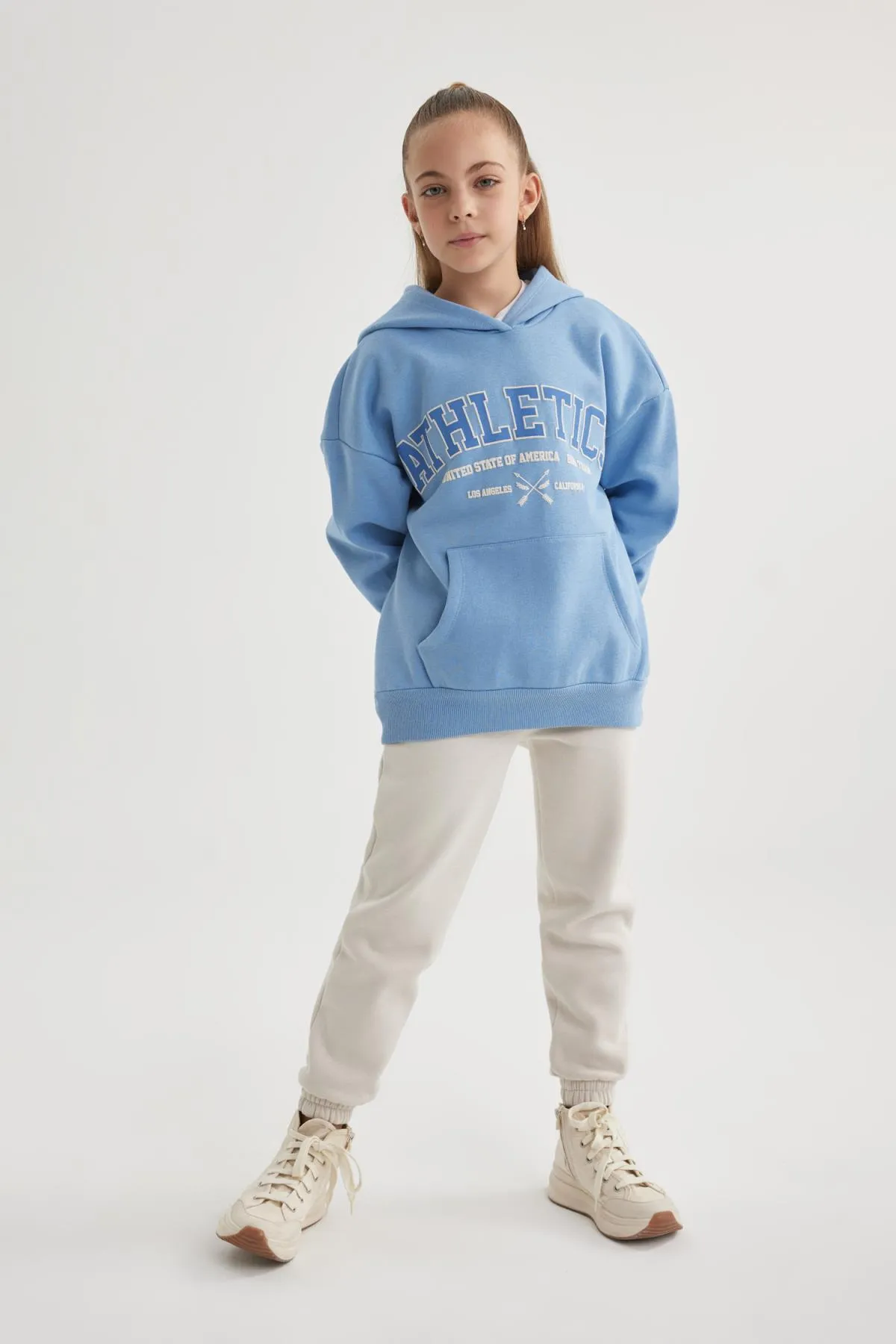 DeFacto  Dickes Kapuzen-Sweatshirt für Mädchen in Oversize-Passform mit weicher, flauschiger Innenseite