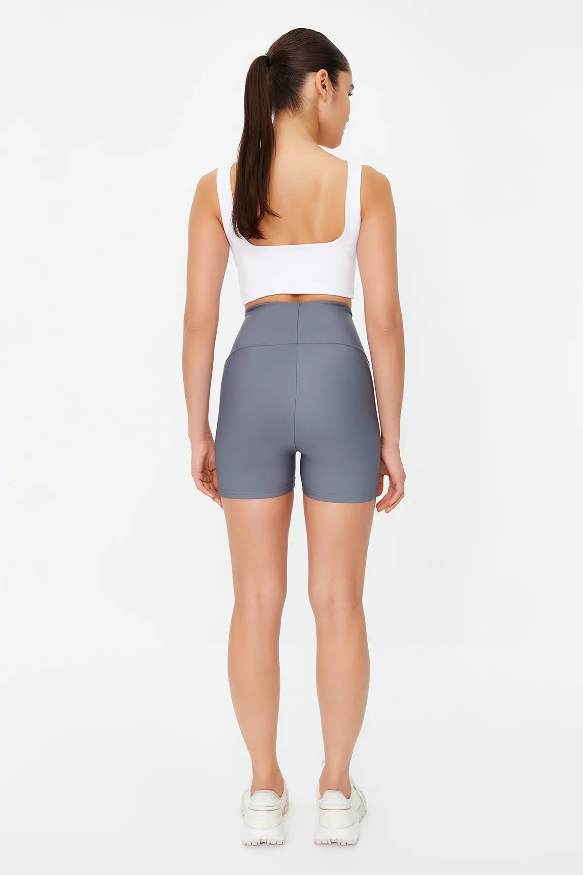 Trendyol Collection  Graue Recovery Strick-Sportshorts/kurze Leggings TWOSS21SR0545