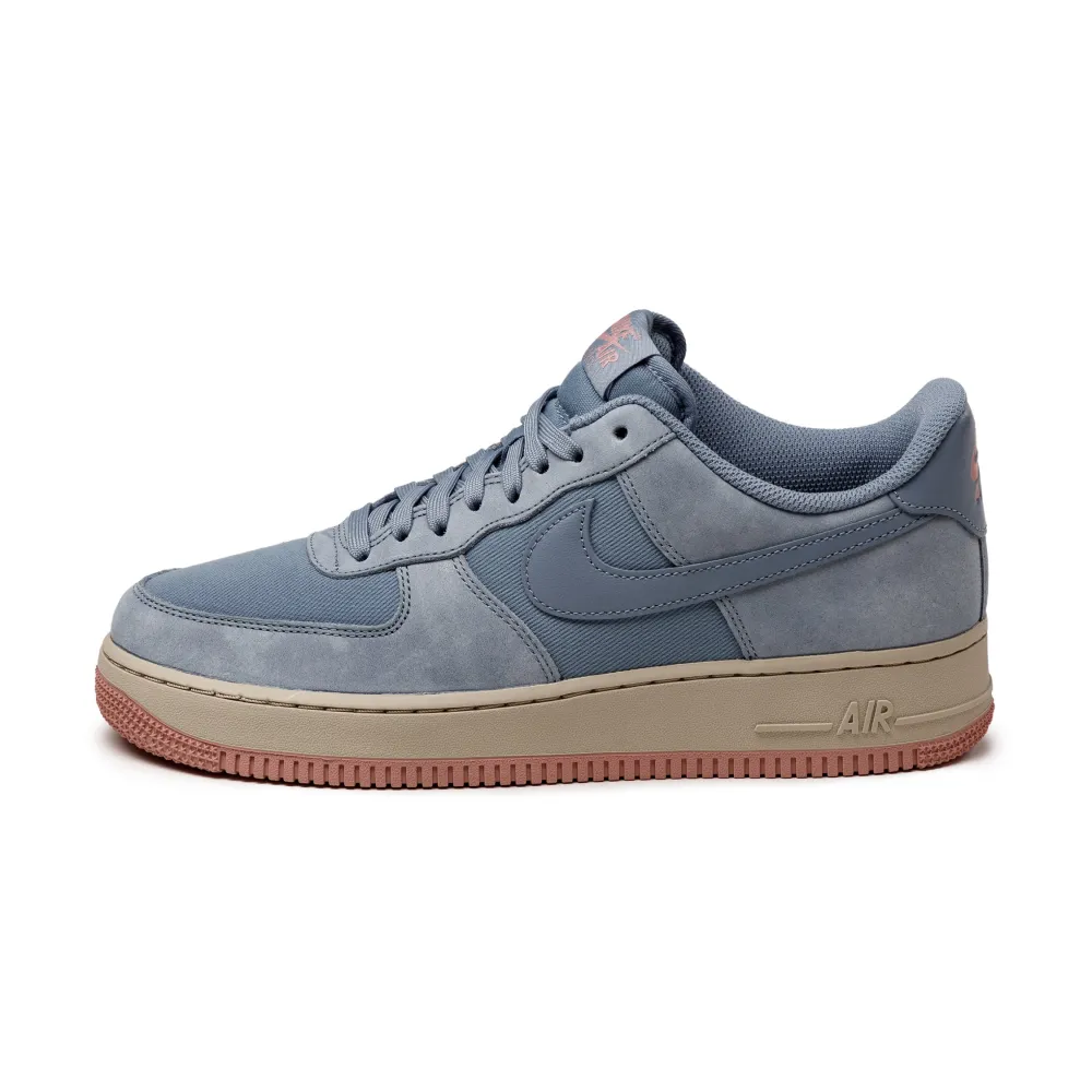 Nike Air Force 1 07 LX FB8876 400 / blau