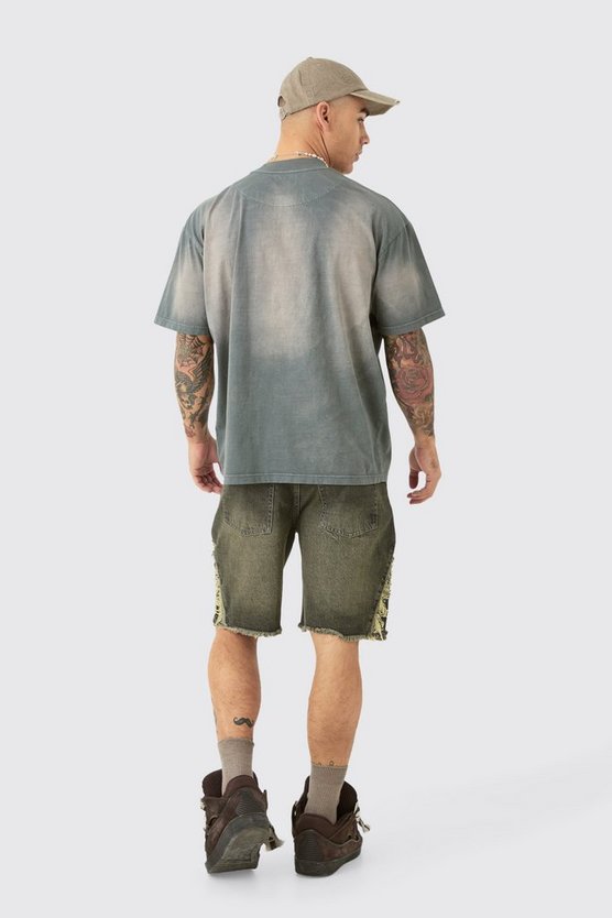 Man Oversized Extended Neck Sun Bleach T-shirt