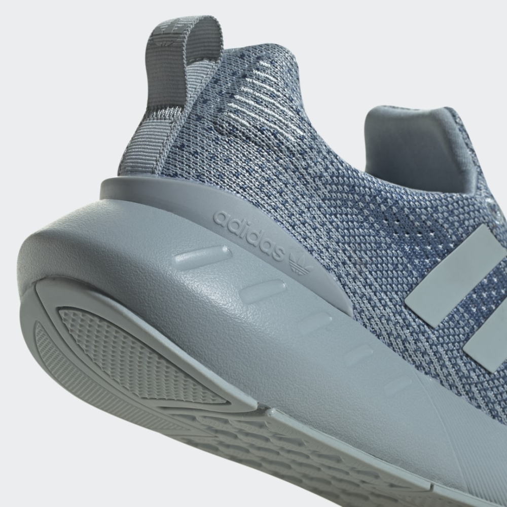 adidas Swift Run 22 GV7970 / grau