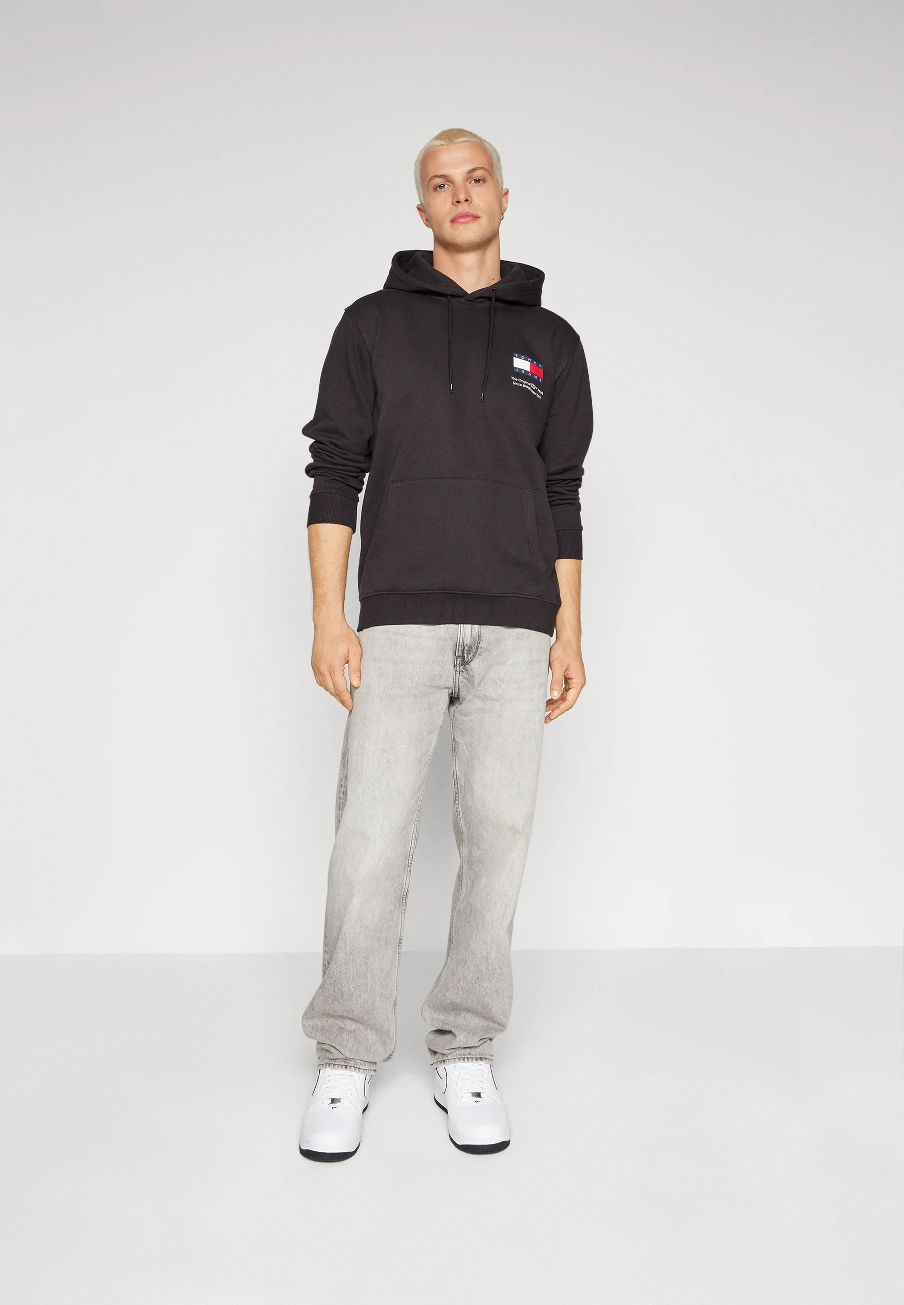Sudadera Tommy Jeans Essential Flag Hood