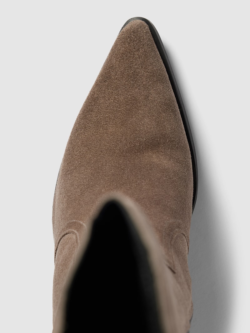 Stiefel mit Blockabsatz in beige