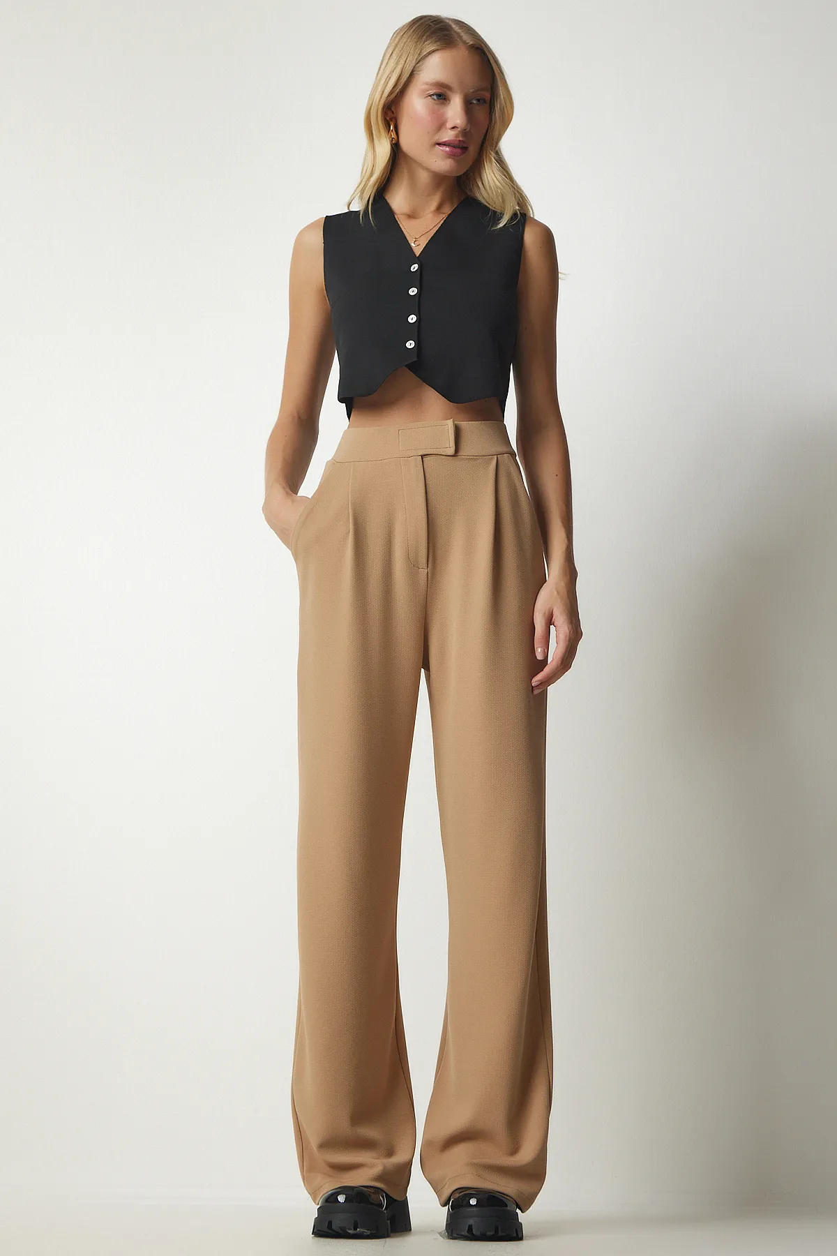 Happiness İstanbul  Bequeme gewebte Hose mit Biskuitbund und Klettverschluss für Damen RV00150
