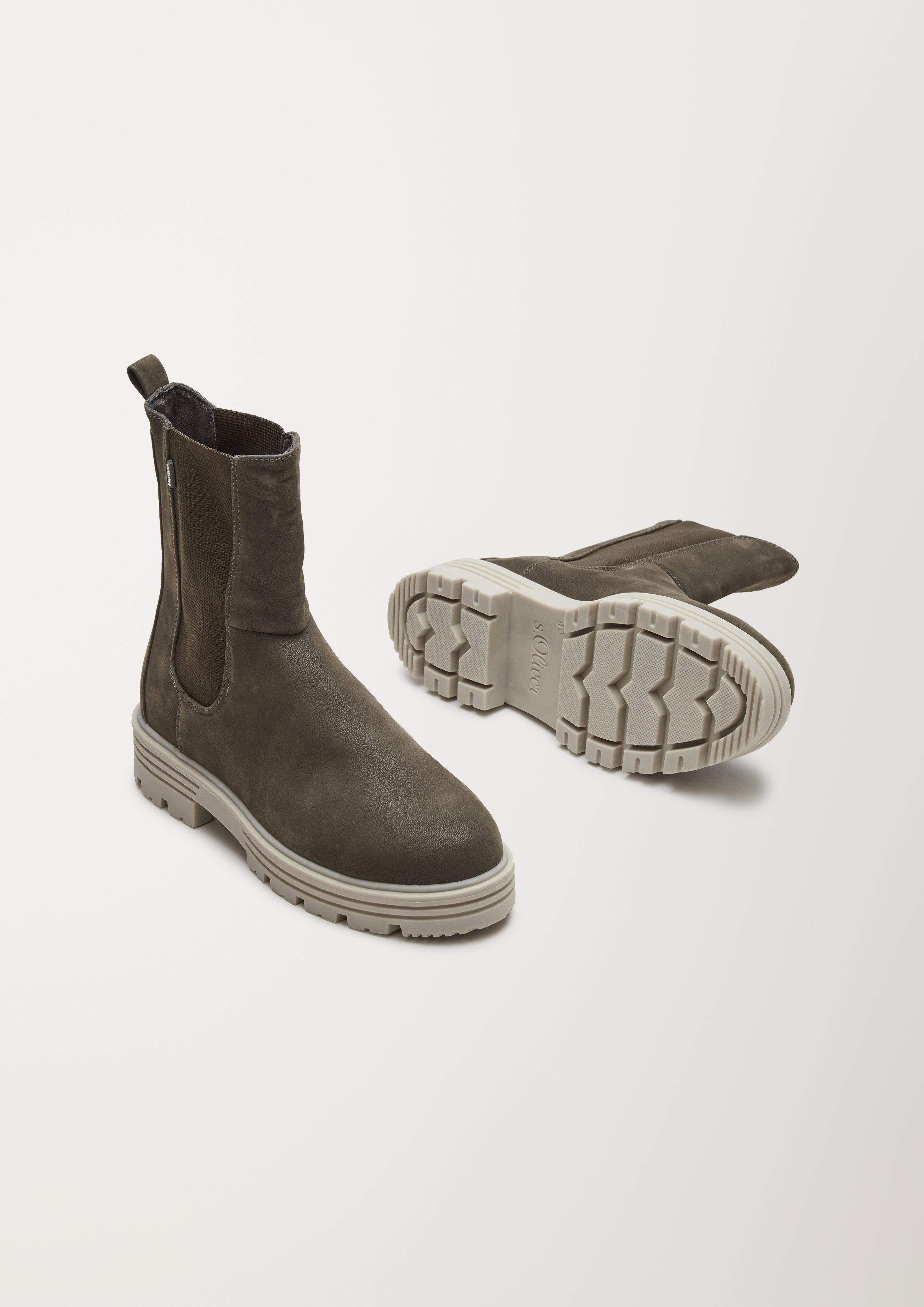 Boots mit Elastikeinsatz  101.107.101.25411-701