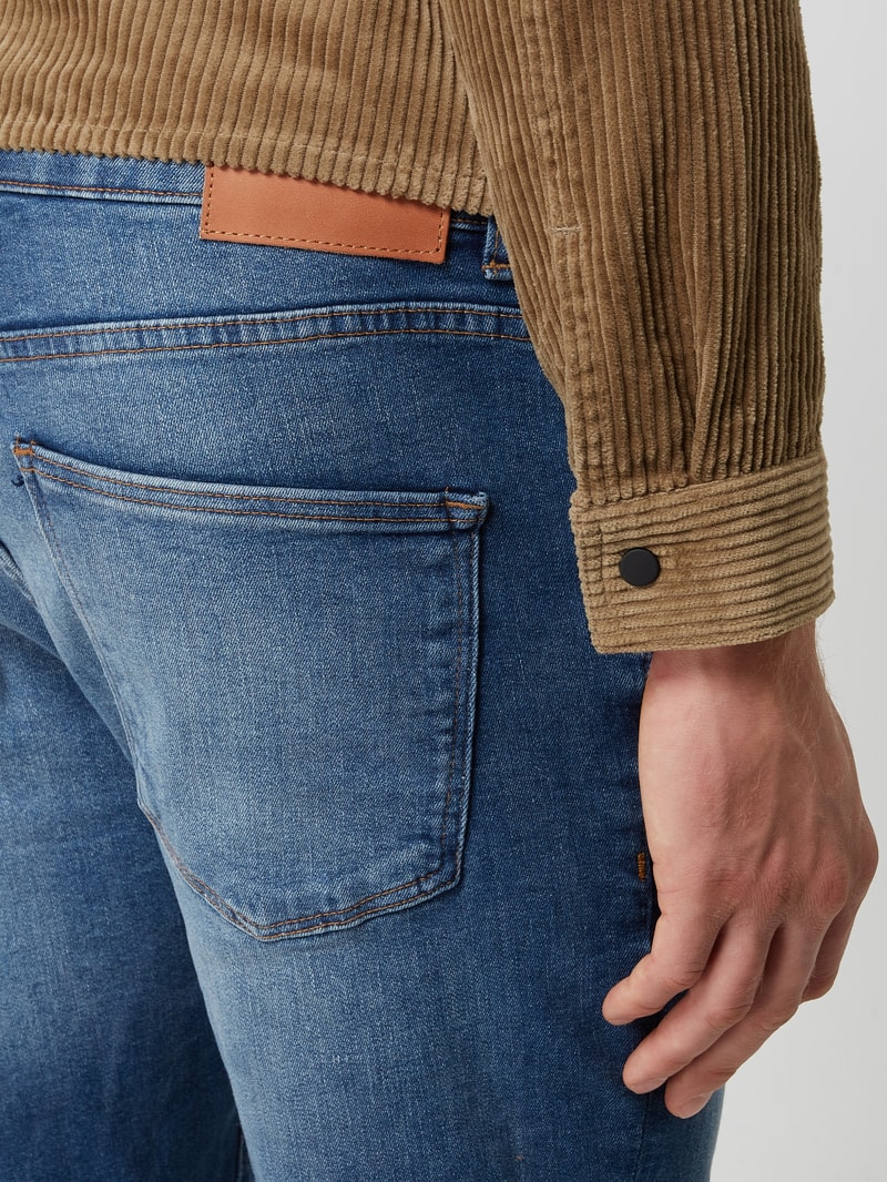 Jeans in blau