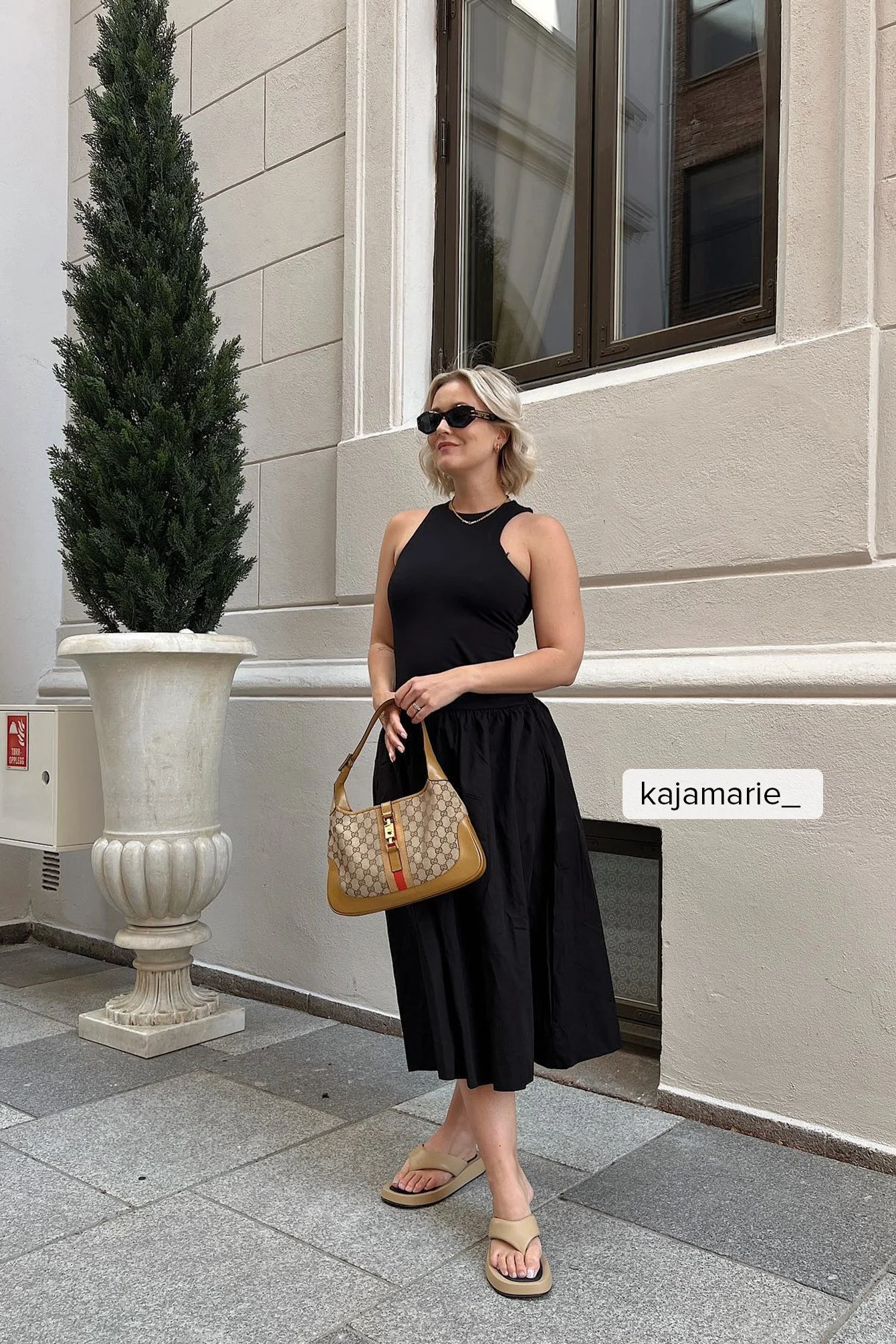 Voluminöses Maxikleid
