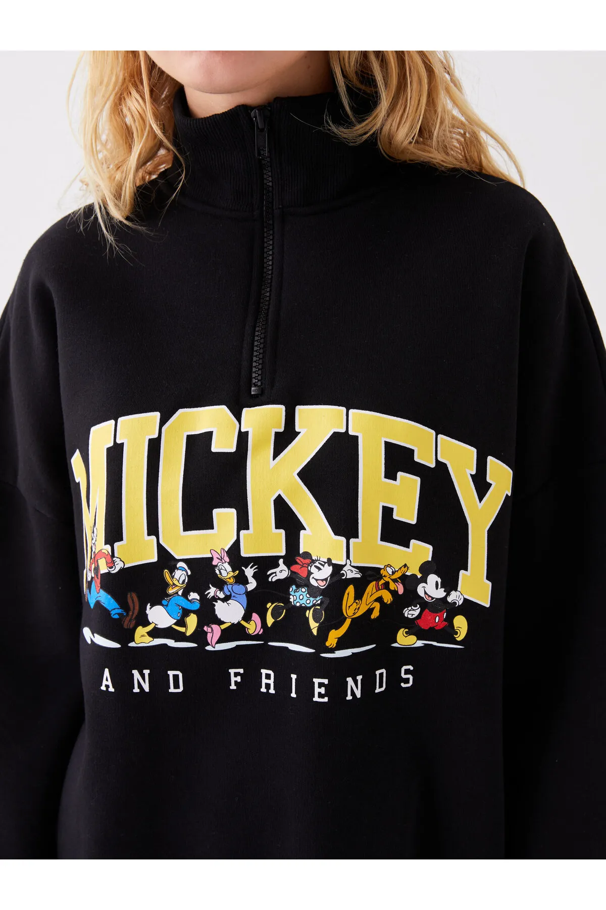 LC Waikiki  Langärmliges, übergroßes Damen-Sweatshirt mit hohem Kragen und Disney-Print