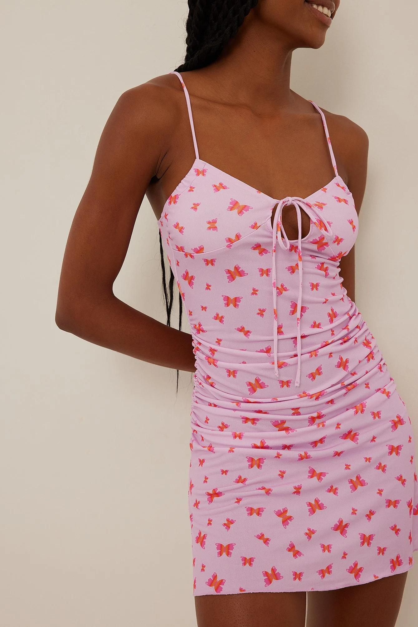 Minikleid mit gerafftem Detail