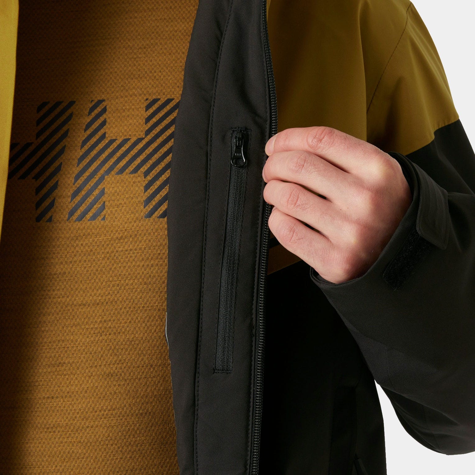 Men's Alpha Infinity Insulated Ski Jacket