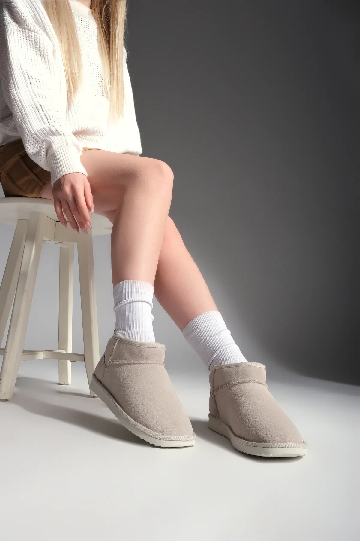 Marjin  Damen Stiefeletten aus echtem Leder mit Fell innen, Minigröße Rolen, Beige Wildleder