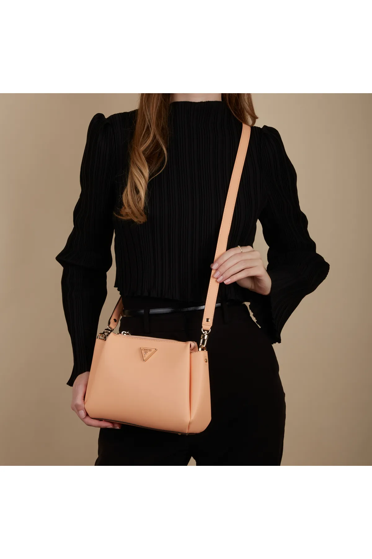Guess  Iwona Damen Umhängetasche Orange Hwvg93-9120-pch