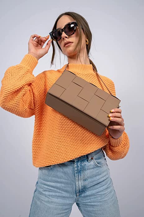 INYATI Handtaschen schwarz Petta
