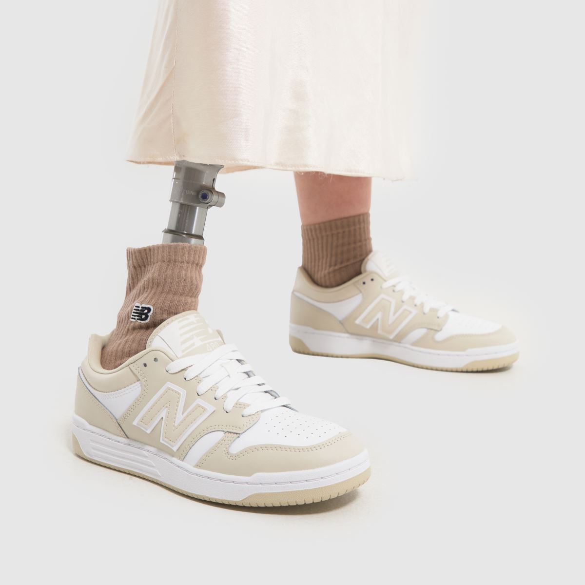 New Balance 480 sportcipő fehér és bézs színben