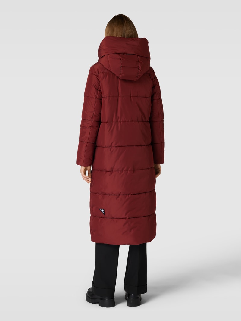 Steppmantel mit Label-Details Modell 'SOULANI' in dunkelrot