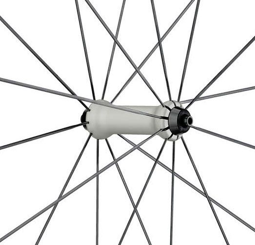 DT Swiss PR 1600 Spline 23mm Vorderrad kaufen | Bike-Discount