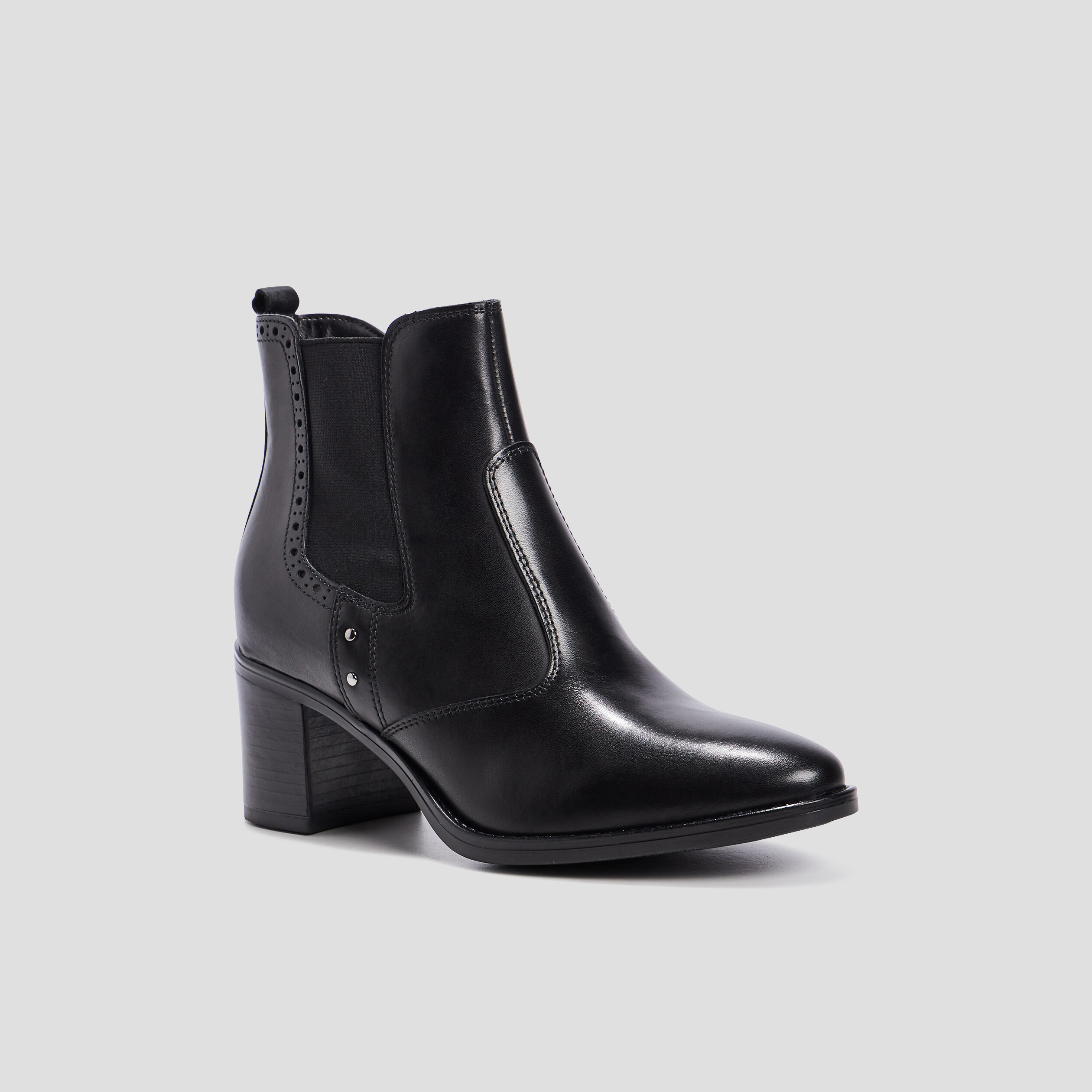 Bottines cuir chelsea perforées noir femme | La Halle