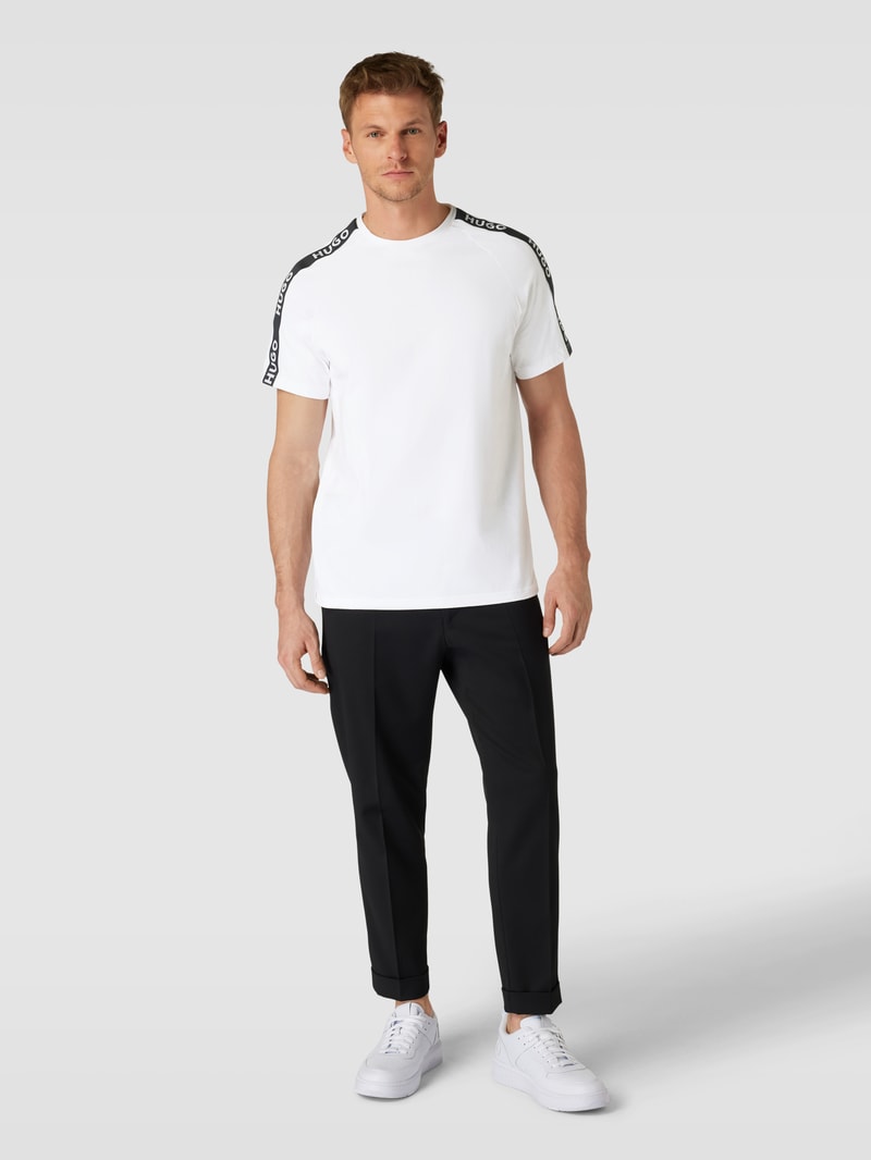 T-Shirt mit Rundhalsausschnitt in weiß