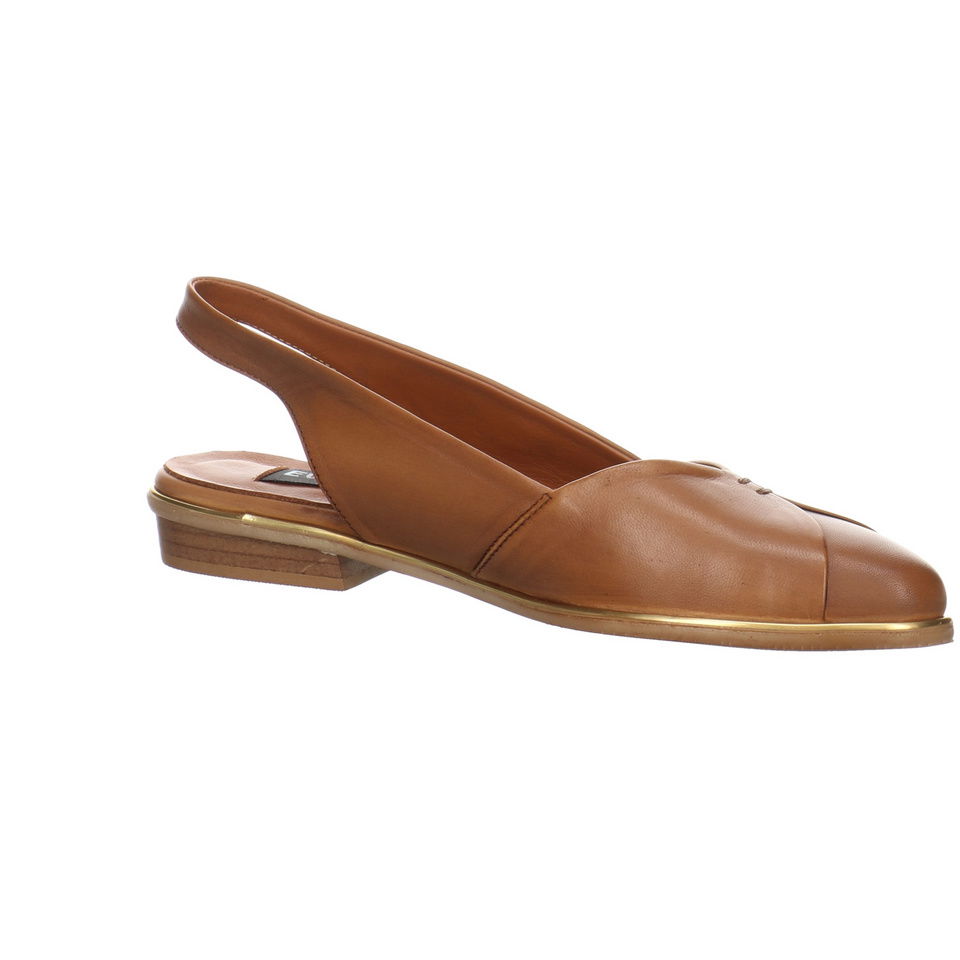Everybody Berry Slingpumps