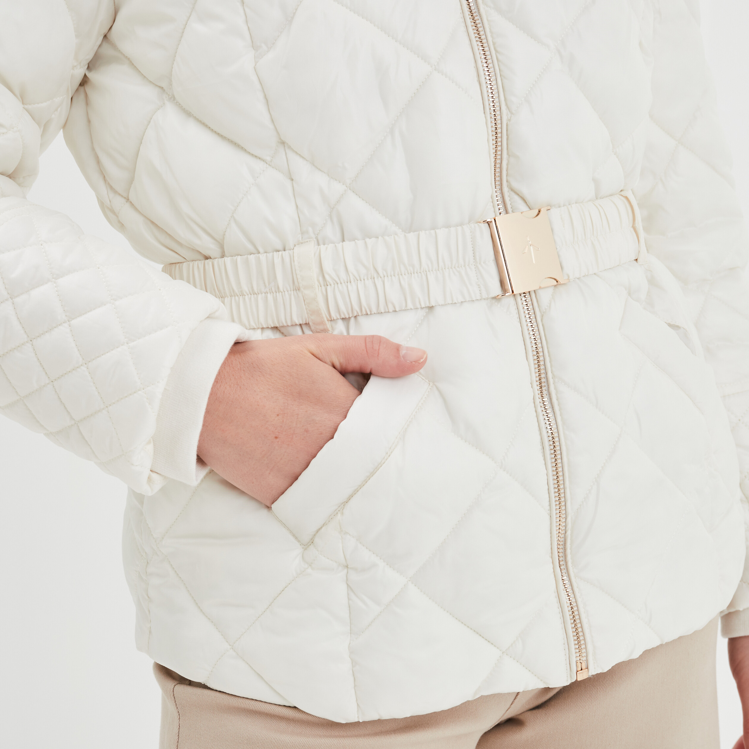 Doudoune matelassée ceinture et capuche beige femme | La Halle