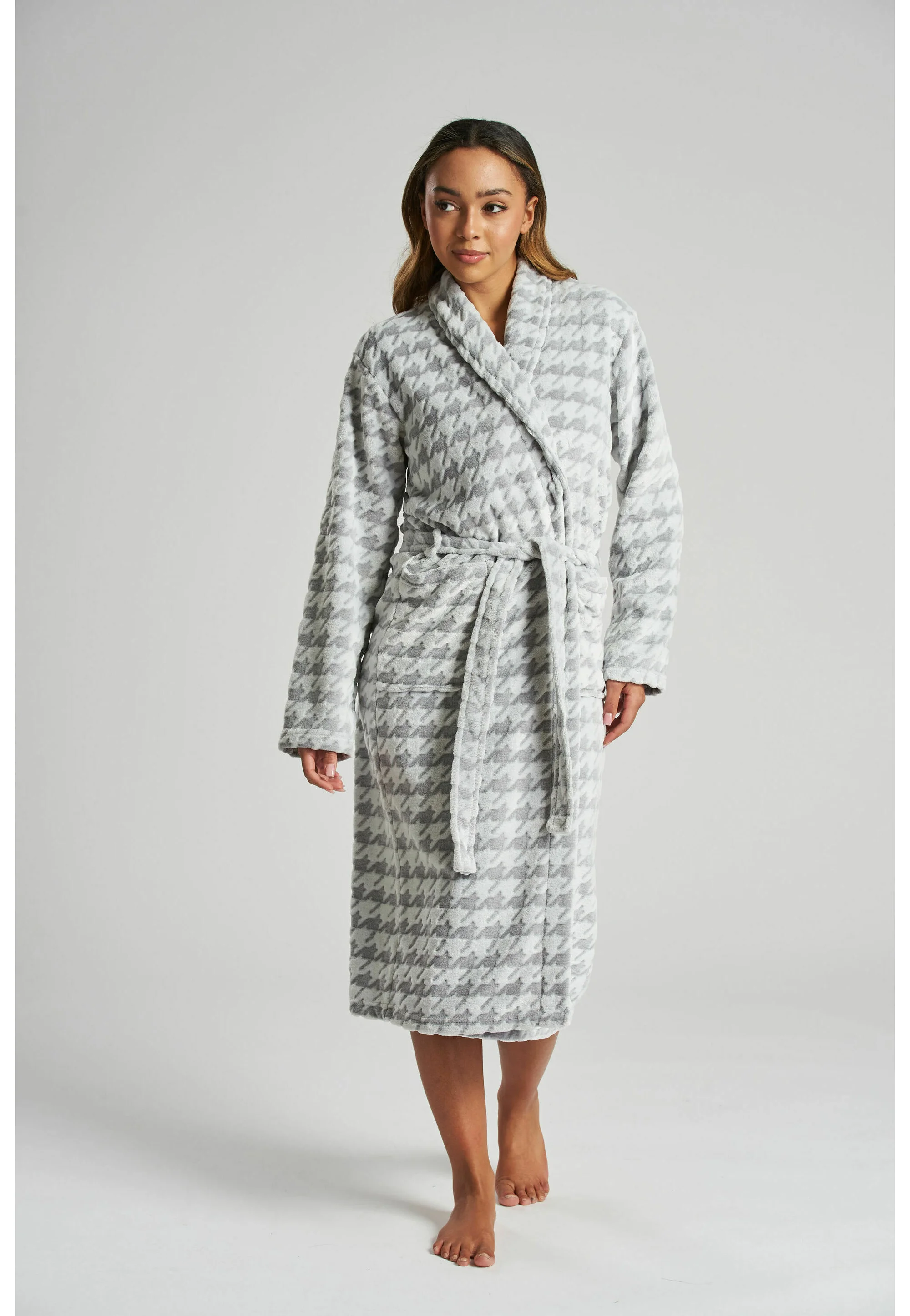 Loungeable HOUNDSTOOTH LUXURY COLLAR MAXI RO - Albornoz