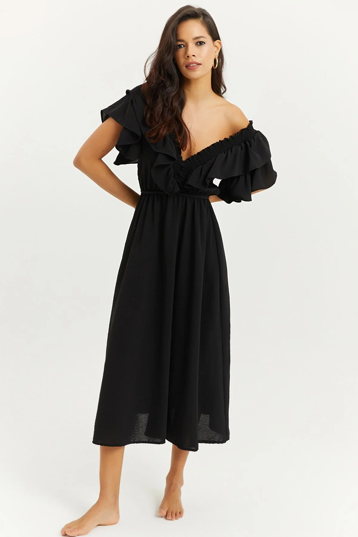 Cool & Sexy  Schwarzes Damen-Volantkleid mit V-Ausschnitt vorne und hinten KS113