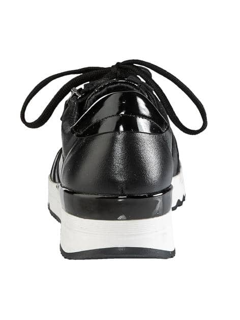 Schnürschuh