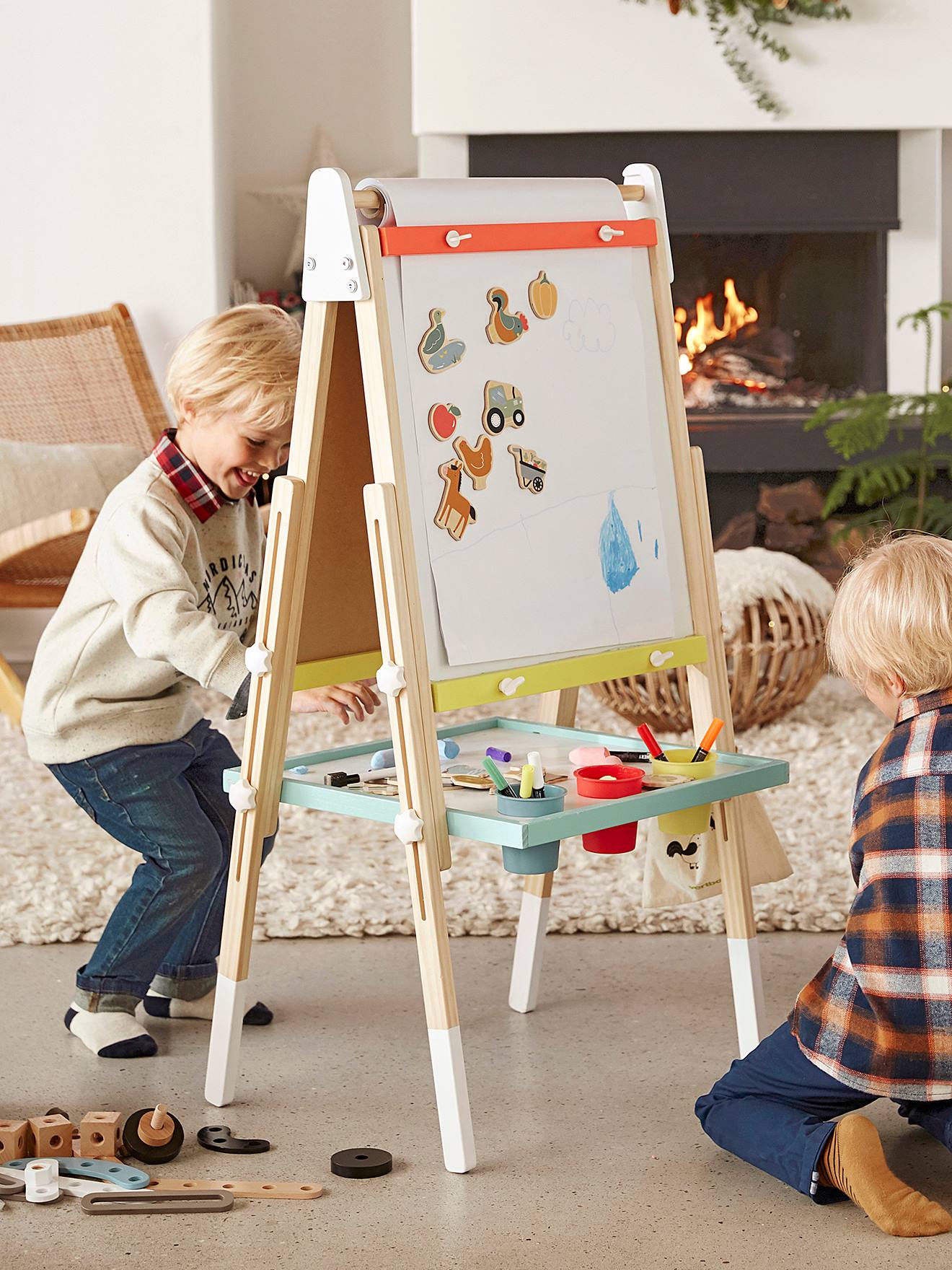 Tableau pliable et réglable en hauteur 3 en 1 en bois FSC® rose