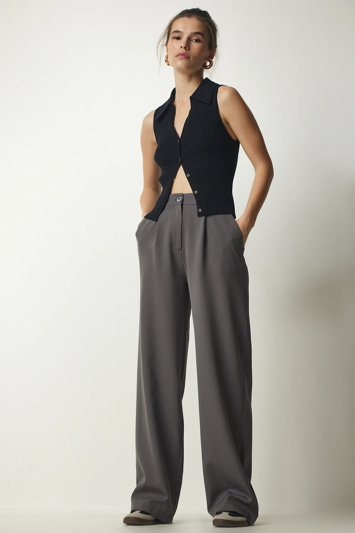 Happiness İstanbul  Graue plissierte Webhose für Damen UB00188