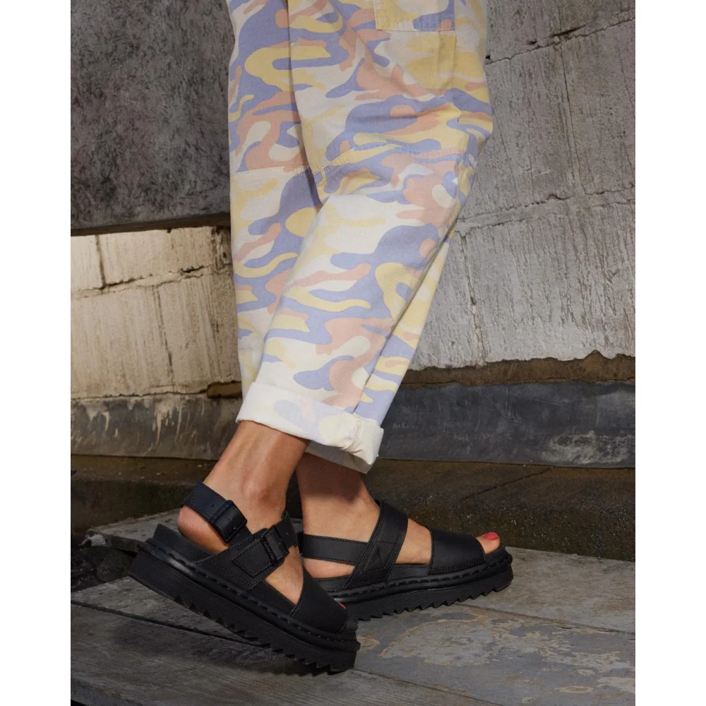 Dr. Martens Voss 23802001 / schwarz