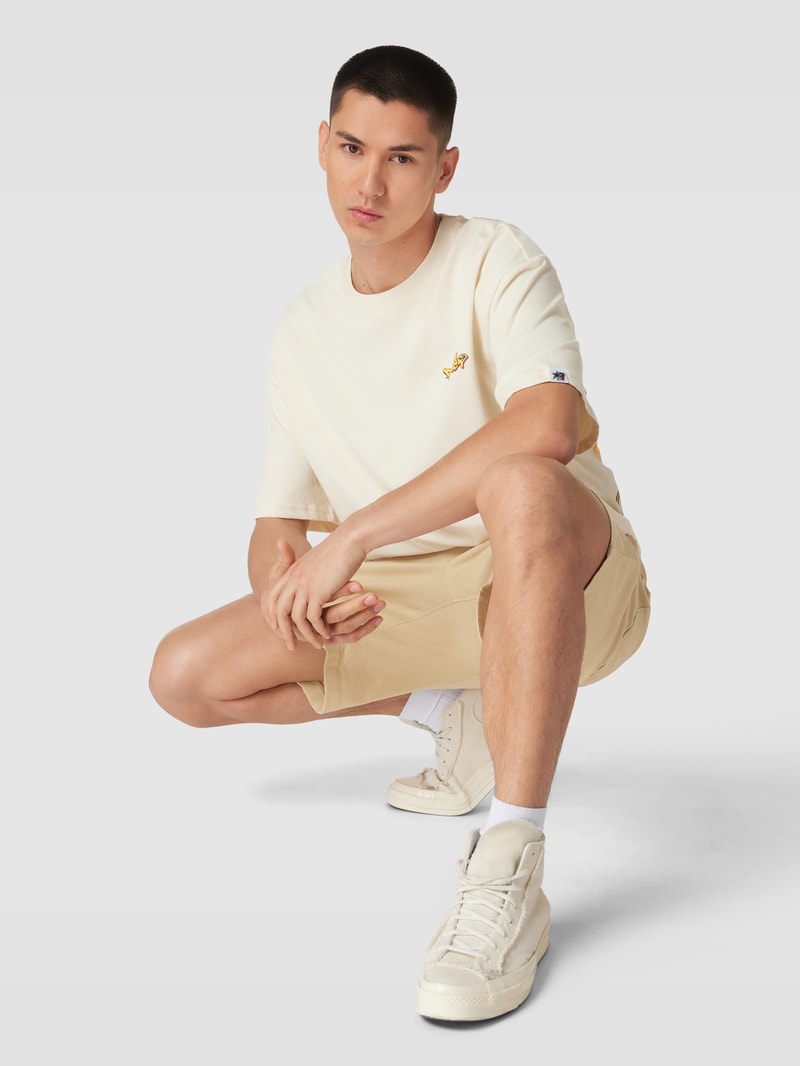 Bermudas mit Label-Patch in sand