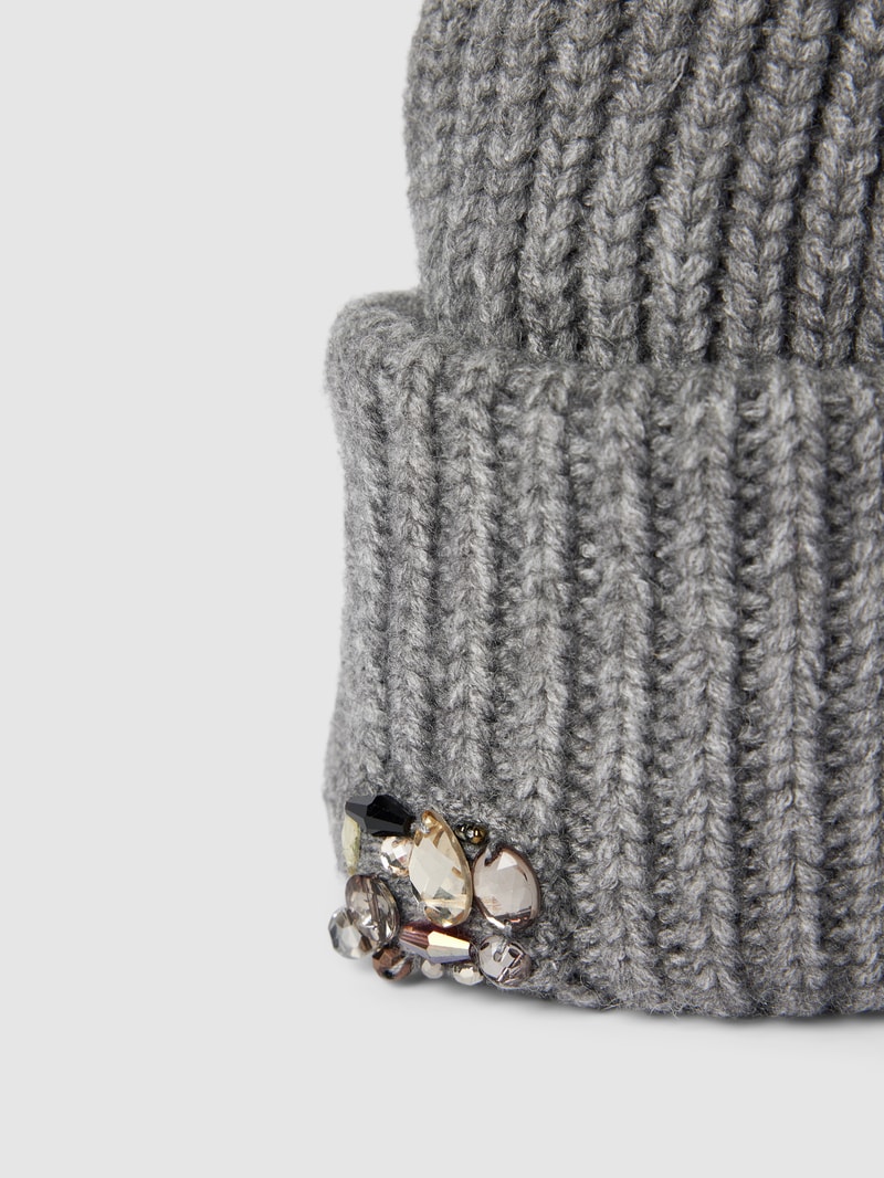 Beanie mit Ziersteinbesatz in mittelgrau meliert