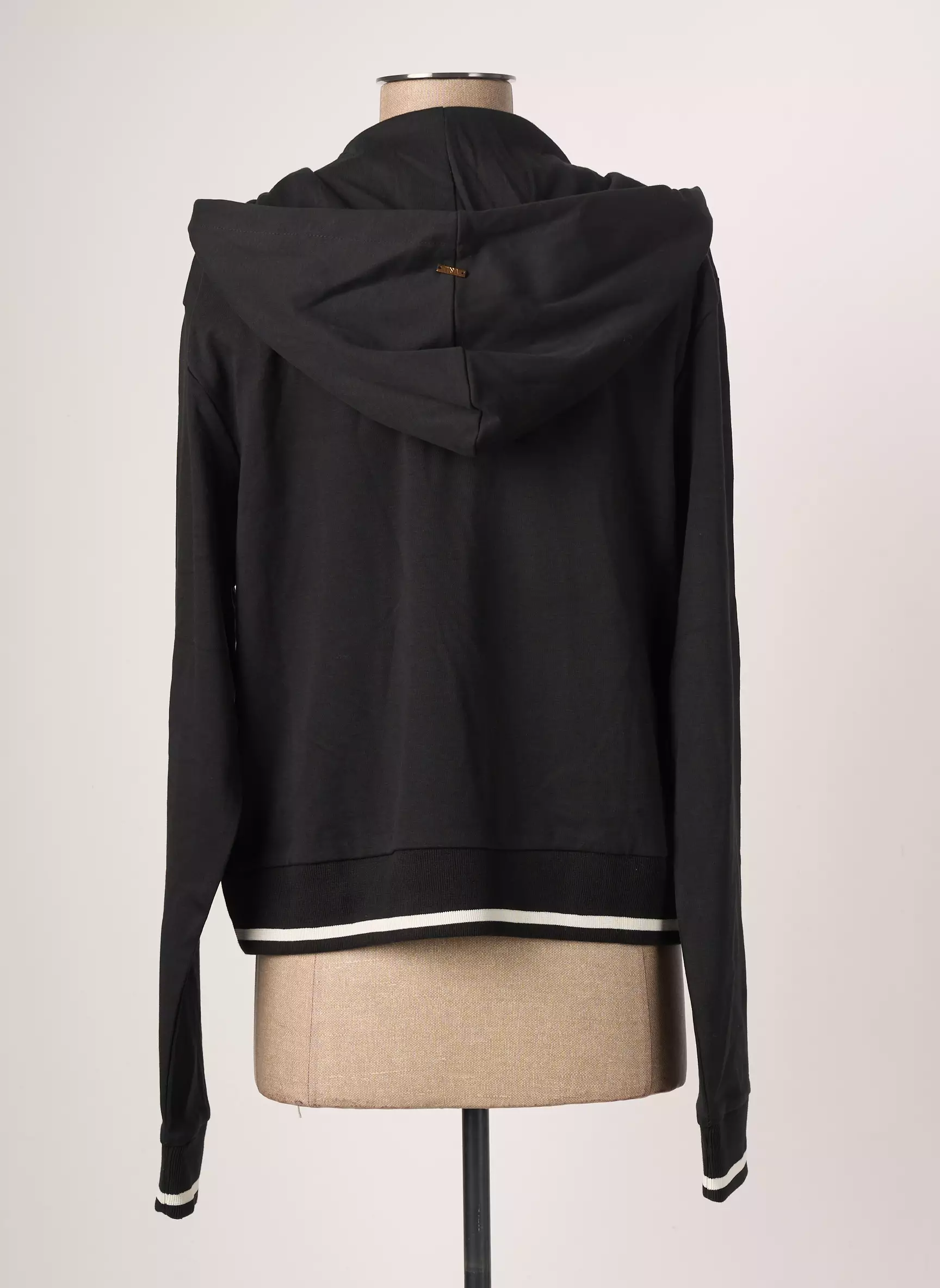 Victorio   Lucchino Cols Roules Femme couleur noir