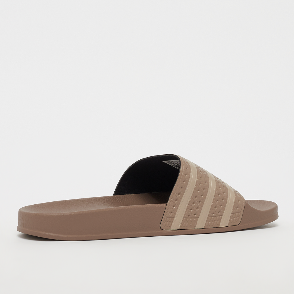adidas adilette Badelatschen HQ1426 / braun