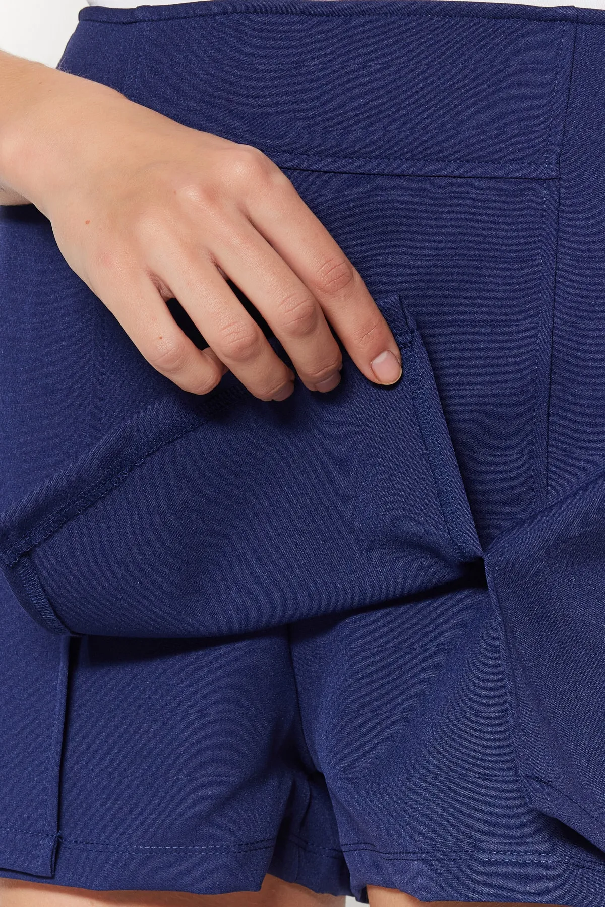 Trendyol Collection  Shorts - Dunkelblau - Hoher Bund
