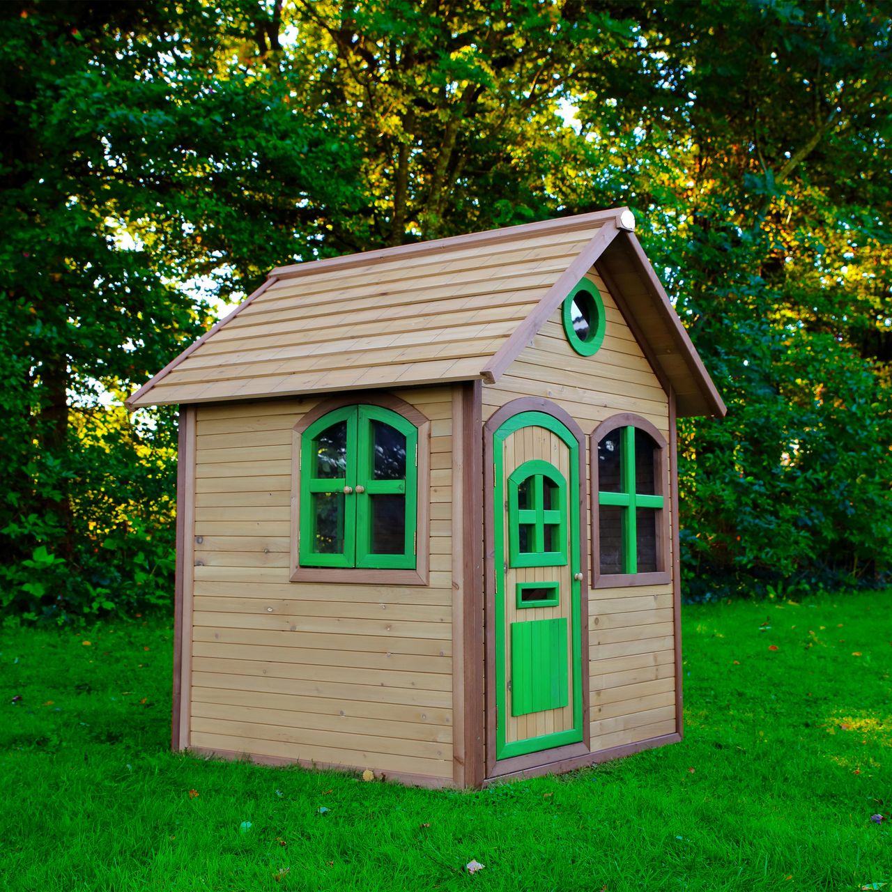 AXI Julia Spielhaus Braun/Grün