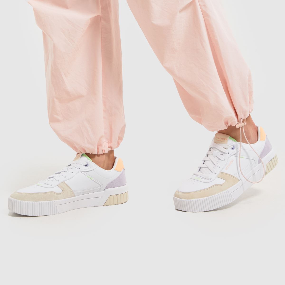 SKECHERS Jade - snygga sneakers i vitt med multifärgad färg