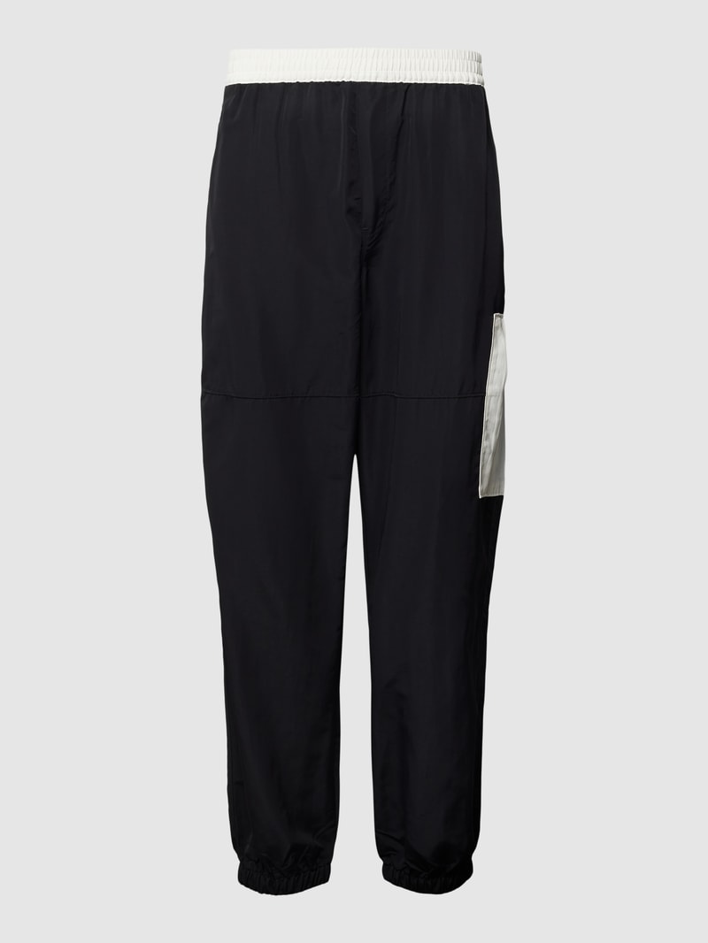 Hose mit Reißverschlusstasche Modell 'EASY PANT' in schwarz
