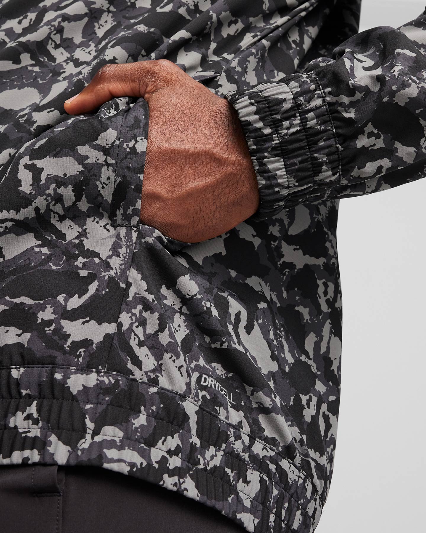Plyšová tréningová mikina Puma Camo M 525066-0