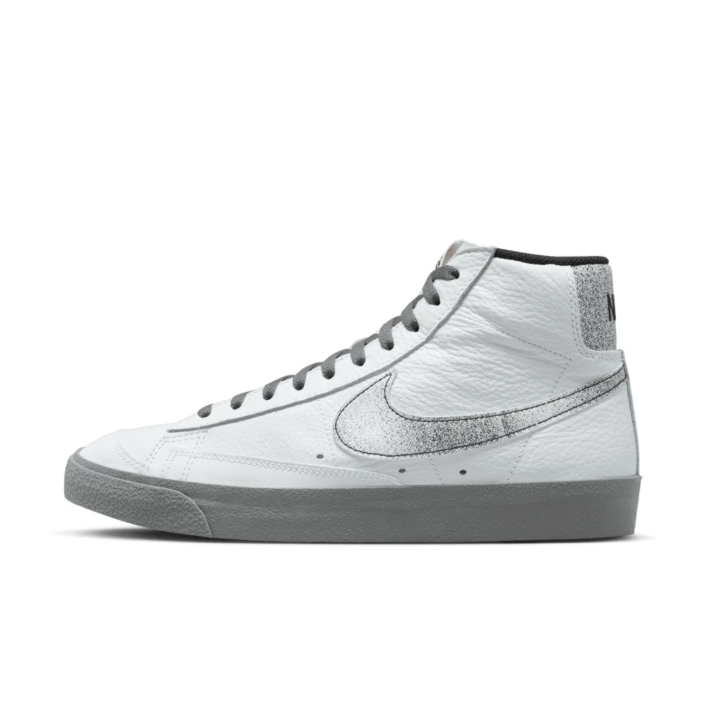 Nike Blazer Mid 77 EMB DV7194-100 / weiss