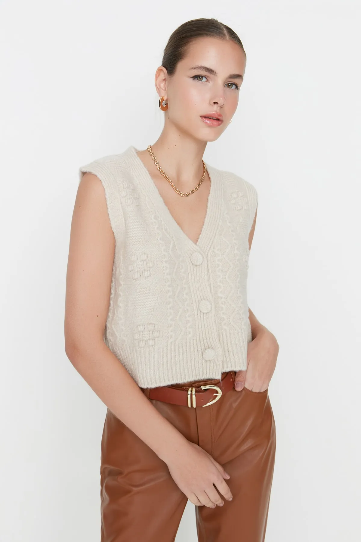 Trendyol Collection  Steinweicher strukturierter Strickpullover TWOAW22BZ0033