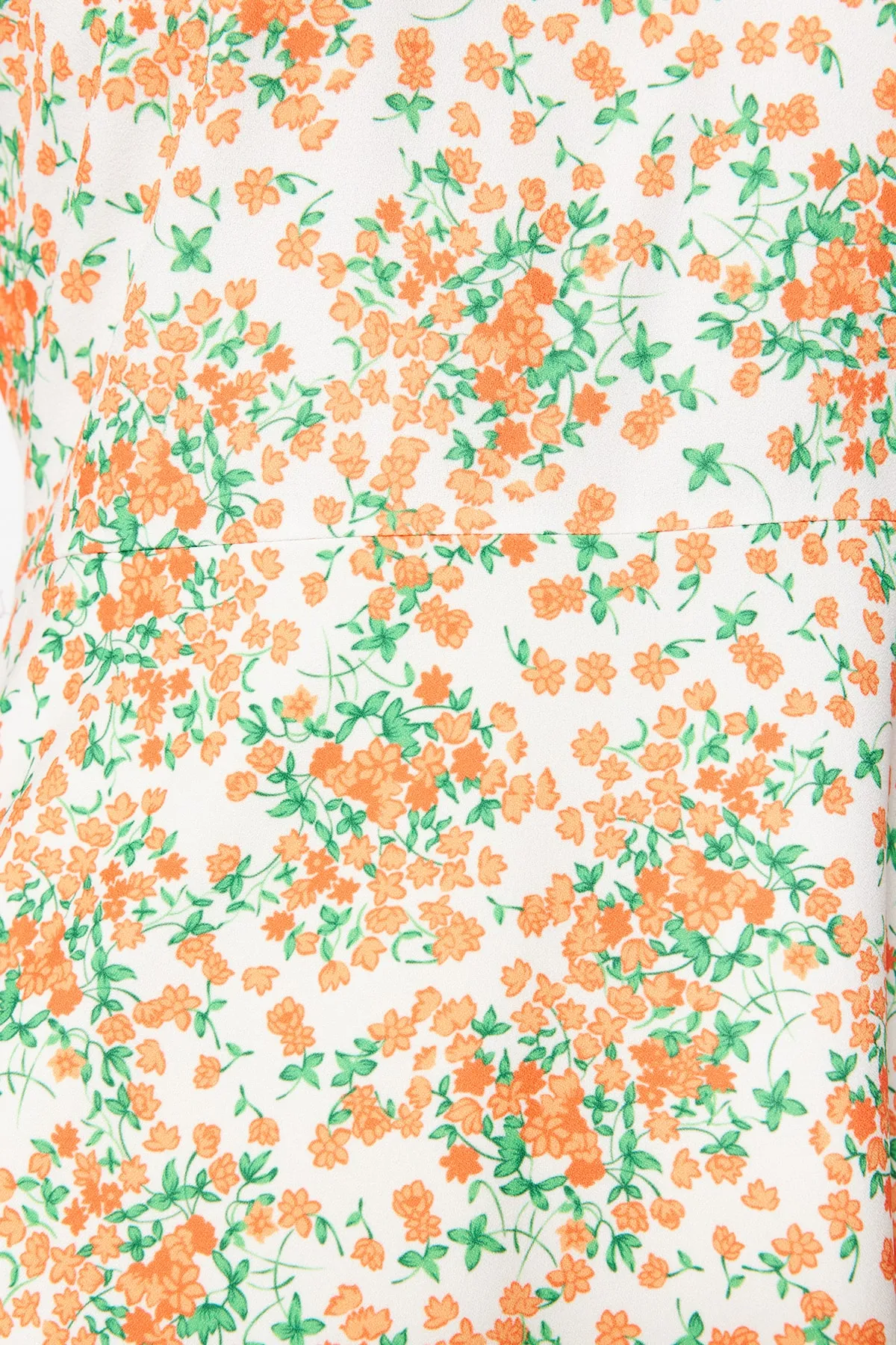 Trendyol Collection  Ecrufarbenes A-Linien-Midikleid mit Blumenmuster TWOSS20EL0894