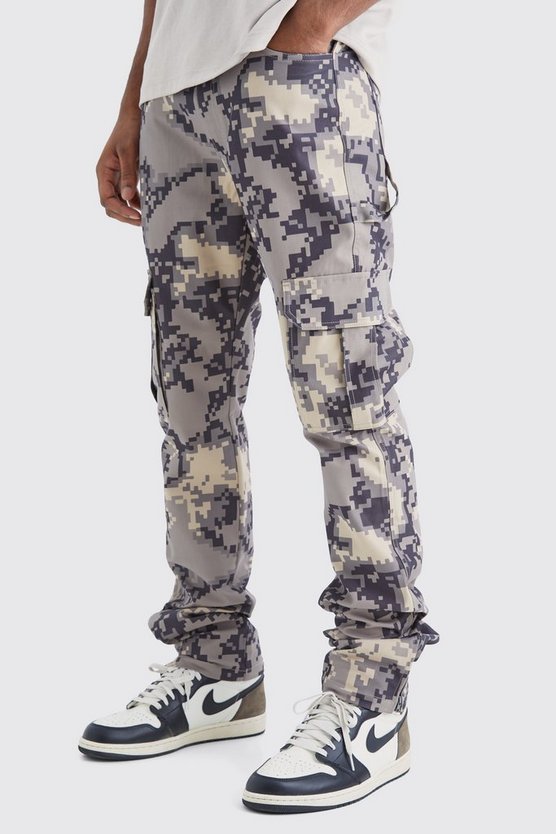 Tall Slim-Fit Schlaghose mit Pixel Camouflage Print