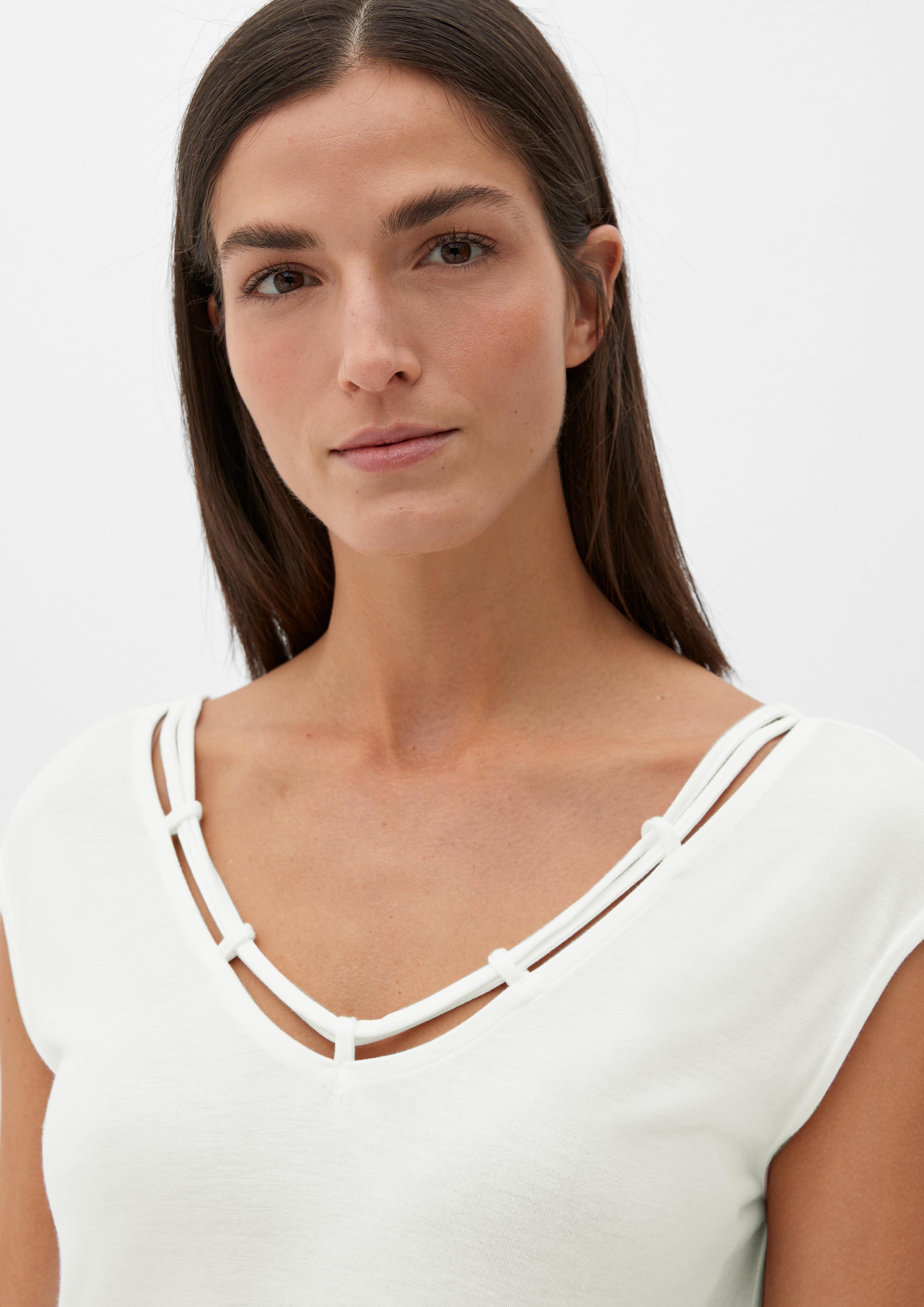 T-Shirt mit Cut-outs  6007580-0900
